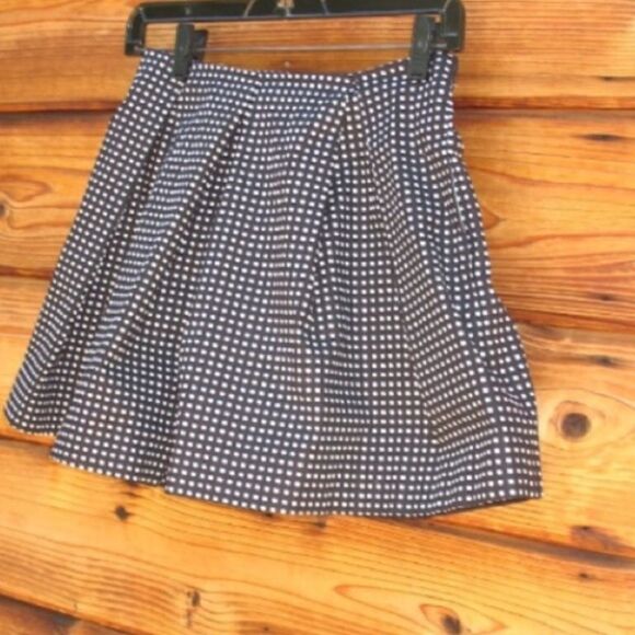 NWOT Kate Spade Black White Shorts - Picture 3 of 7